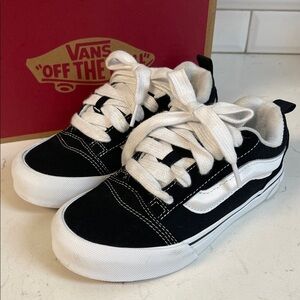 Vans Knu Skool Black and White Sneakers Kids - Youth Size 3